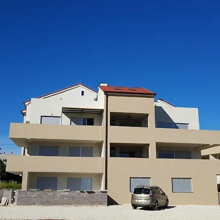 Janja Apartment
